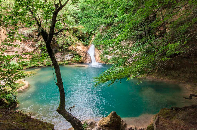 Nacedero de Urederra, visita imprescindible en Navarra